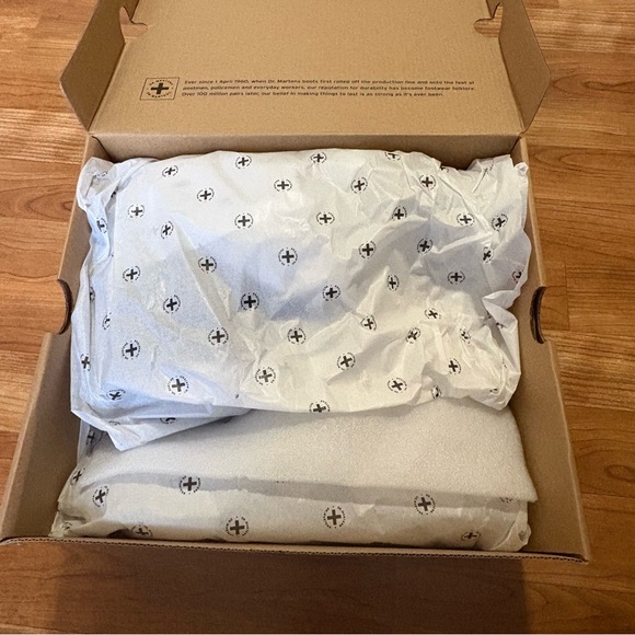 Dr. Martens 2976 Smooth Leather Chelsea Boots - US Women 9 Men 8 Black 11853001 - Picture 5 of 15